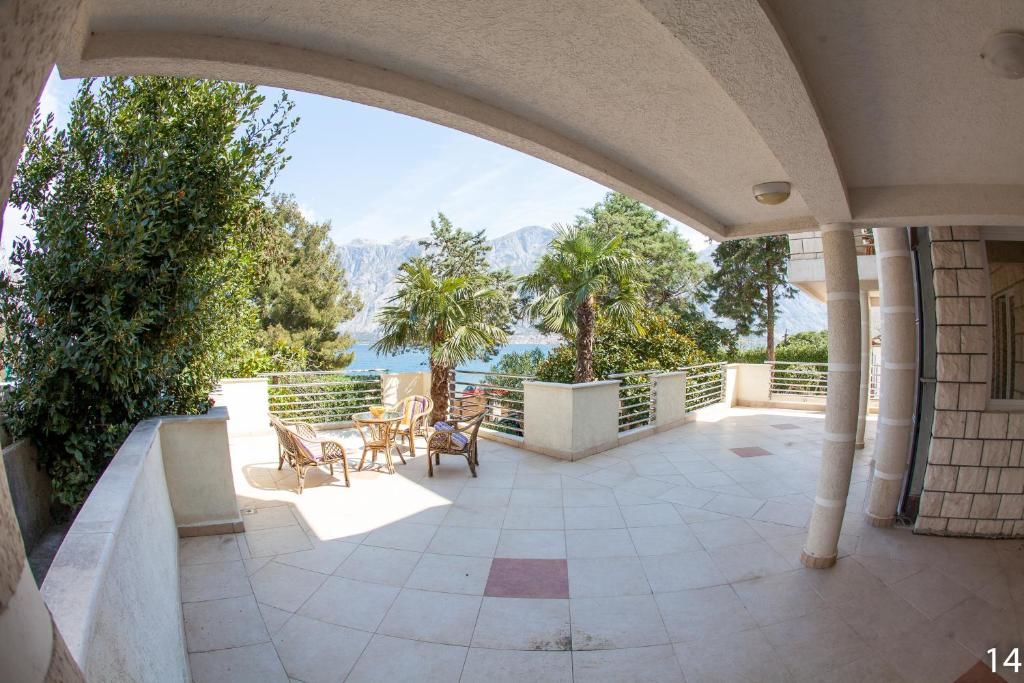 Гостевой дом Apartments and Rooms Troya Котор